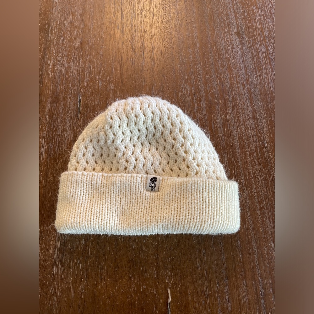 Women’s Northface fuzzy beanie